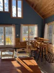 Waterfront paradise, hot tub.  Saratoga/Lake George. Super clean & sanitized. - Homestays
