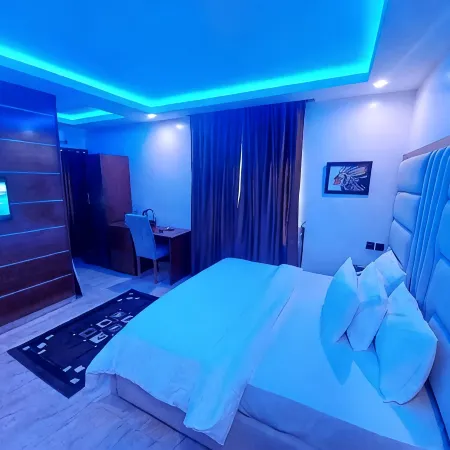 New Point Hotel and Suites