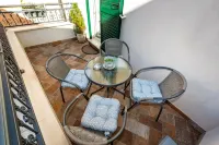 Navis Luxury Apartments - Pet friendly