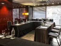 Zenit Barcelona Hotels near FGC - Muntaner