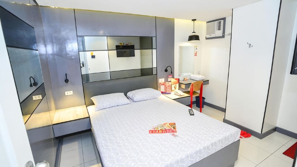 Hotel Sogo Aurora Cubao