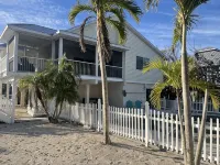 Vacation home within walking distance to Bowman Beach