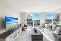 Relaxing 1 BR condo w/pool & steps to the beach - Beach
