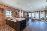 Historic Main Street Lofts - 3rd floor - 4 étoiles