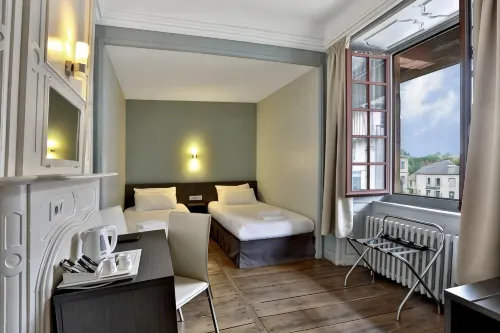 Logis Hotel Auberge Dupuytren - Pools