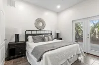 Private Beach Oasis with Pool, Hot Tub, Outdoor TV & Bikes, Near Alys + Rosemary - Wi-Fi
