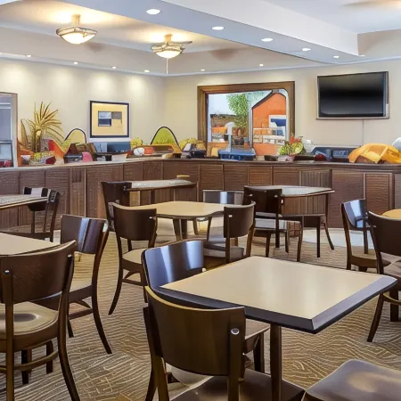 Gray Wolf Inn & Suites