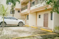 Saipan Emerald Villa - parking