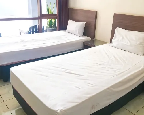 Hotel Permata Majenang โรงแรมในซิลาแคป