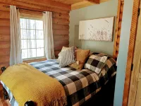 Peaceful Log Cabin - Just 45 Minutes From Beautiful Crater Lake!