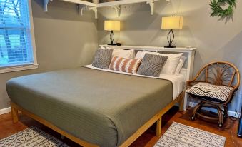 1-bedroom apartment in Mills River, NC-Close to hiking, breweries, dog friendly