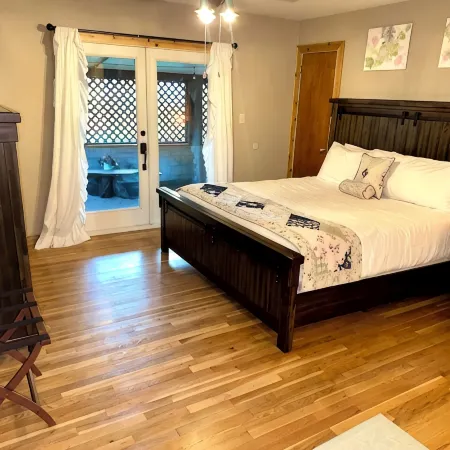 Charming 2-bedroom cottage in beautiful Colorado Springs