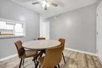 Southern Comfort: 2BD/2BA near Downtown Columbia - 3-Star