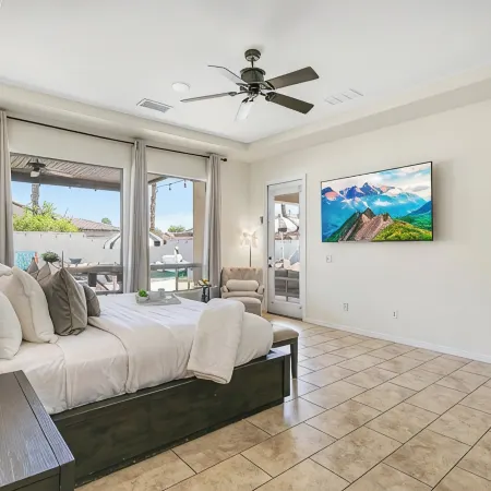 Walk to Stagecoach,Incredible Gameroom, Putting Green, Bocce, Slide, Pickleball