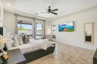 Walk to Stagecoach,Incredible Gameroom, Putting Green, Bocce, Slide, Pickleball
