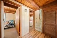 Cozy chalet with WiFi in charming No. Conway