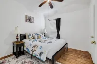 Frisco Chillout Vacation Home - บังกะโล