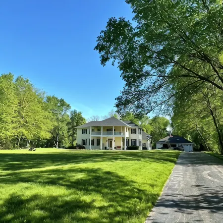 Indiana Dunes Getaway on 2 acres! Truly unique 4 Bedroom, 4 Bath home!