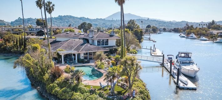 Luxury Tranquil Waterfront Haven w/Pool & Spa Hotels in Marin County