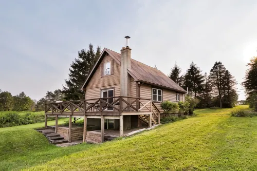 Elk Mountain Vacation Home on 21 Acres