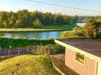 fully fenced Dog yard - Overlooking the Copalis River - Hotels in Copalis Beach