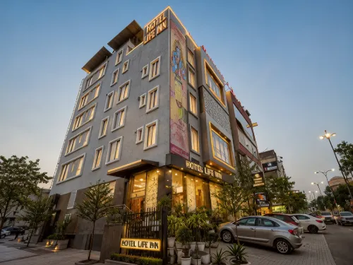 Hotel Life Inn - parking