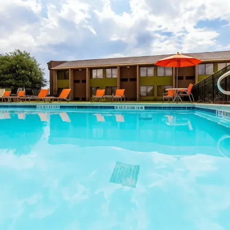 Comfort Inn Warner Robins - Robins Air Force Base Area
