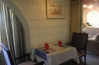 Inland Oasis Motel - Bữa sáng