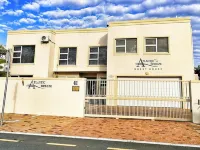 Atlantic Breeze Hotels near Paddocks shopping Centre