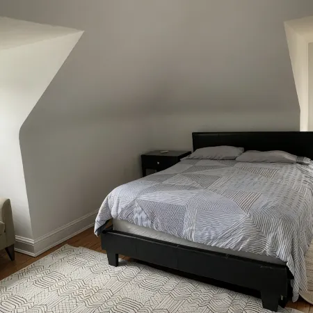 Attic Apartment in Leafy Roland Park