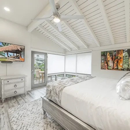 Ocean view, best location in Kapalua, walk to beach, remodel