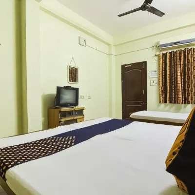 Star Guest House Các khách sạn gần Vườn NTR