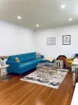 2-Bedroom Downtown Suite | King Bed - Homestays