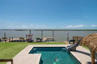 LUXURIOUS BEACH RETREAT WITH THE BEST FISHING AND OCEAN VIEWS IN ALL OF SARGENT! - 3 Sao