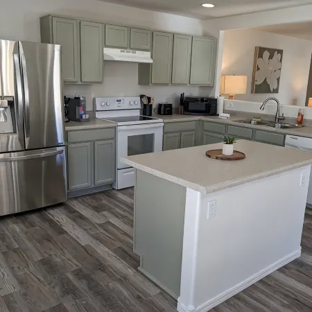 Desert Retreat w/ Private Pool/Family Friendly/Near Stadiums & Dining