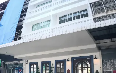 捉迷藏酒店