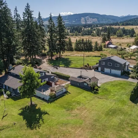 Secluded in the Heart of Sequim