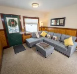 Stay near Mirror Lake, enjoy our cozy 2-bedroom cottage - Country Houses