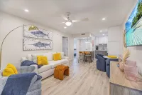 1 Block to Beach, Heart of Old Naples, Newly Renovated, Perfect Location - Private Pools