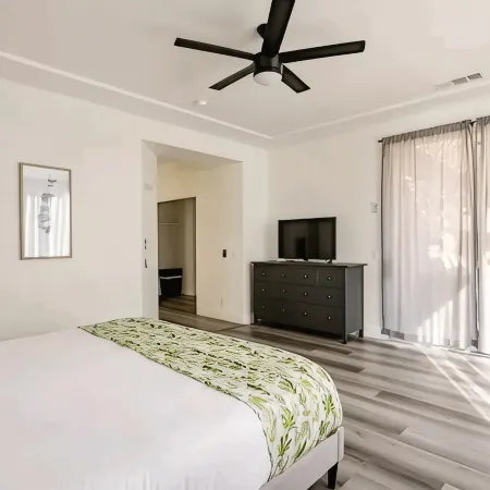 Stylish home with private pool & spa and game room.  Near Festivals & La Quinta.