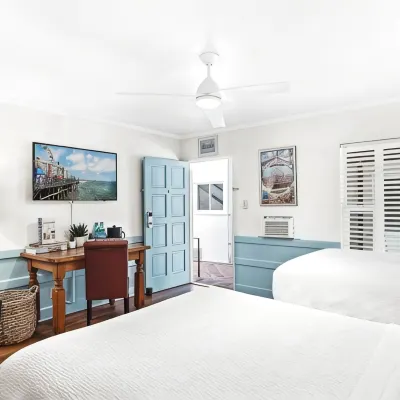 Sea Blue Hotel Отели рядом с достопримечательностью «Санта-Моника»
