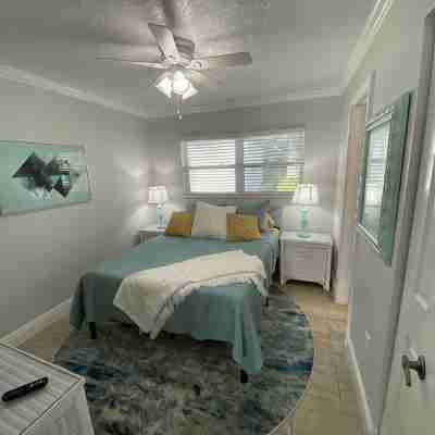 Rock Ridge I. Private and close to everything. Rooms