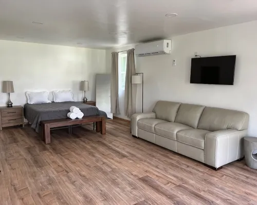 Nice Guest House with River Views Hotels in Boundary County