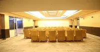 Hotel Abhi International - parking