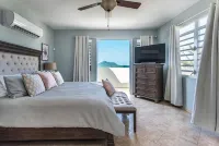 Minutes from beaches  private pool Solar panels Ocean & Mountain Views