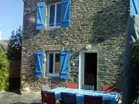 House for 11 People, with a Garden, in a Quiet Location, Near the Grands Sables Beaches and Shops Hotels in Groix