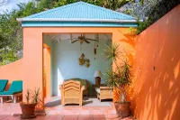 Stunning Villa in a Most Desirable Location on Tortola - 3 ดาว