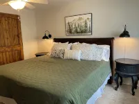 Awesome Cottage, Views, Waterfalls, Cute animals, streams, privacy, easy access - 3-Star