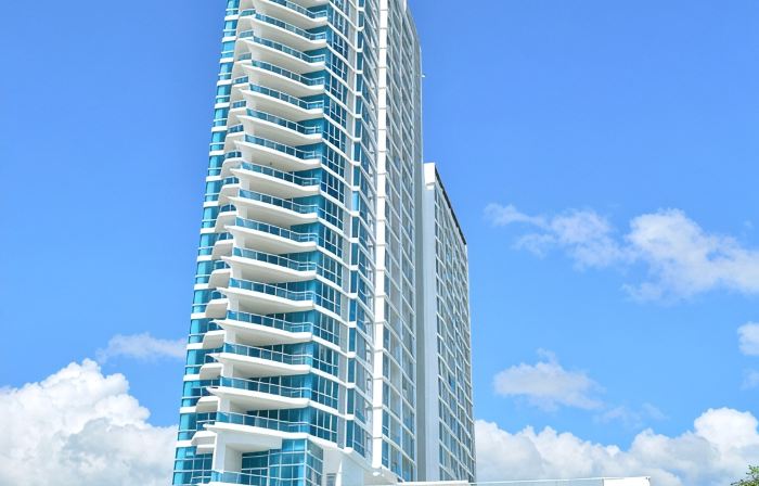 OCEAN VIEW APARTMENT on the beach