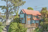 Romantic Waterfront/Fire Pit/Hot Tub/Mins. to Beaches & Restaurants/Pet Friendly - 4つ星